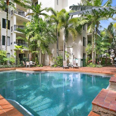 Tropic Towers Apartments Cairns Esterno foto