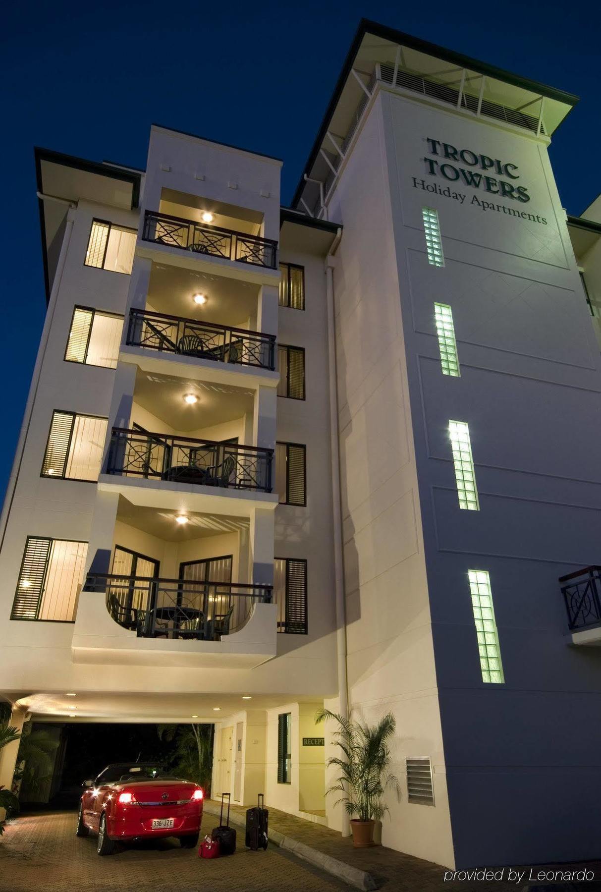 Tropic Towers Apartments Cairns Esterno foto